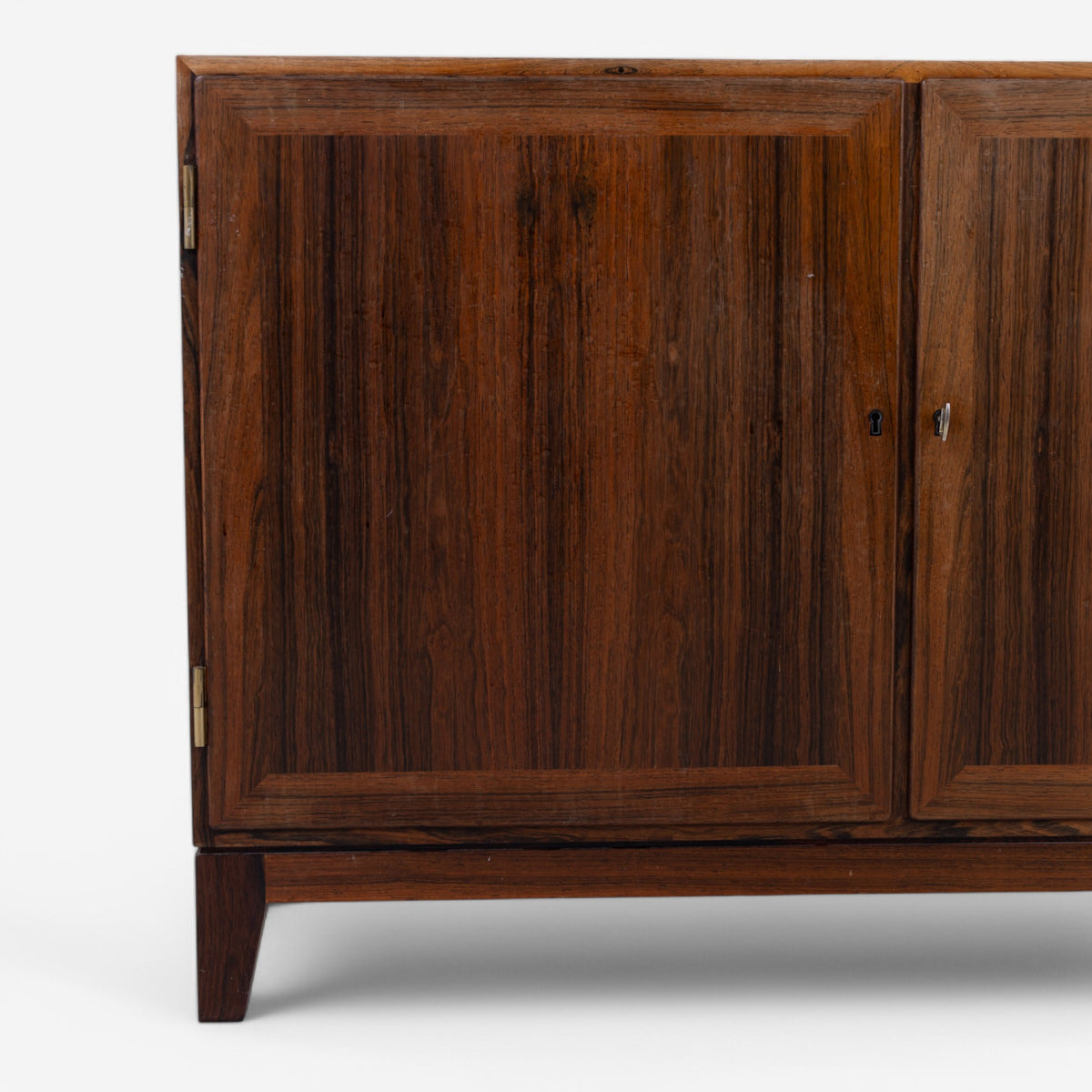 Cabinet in rosewood