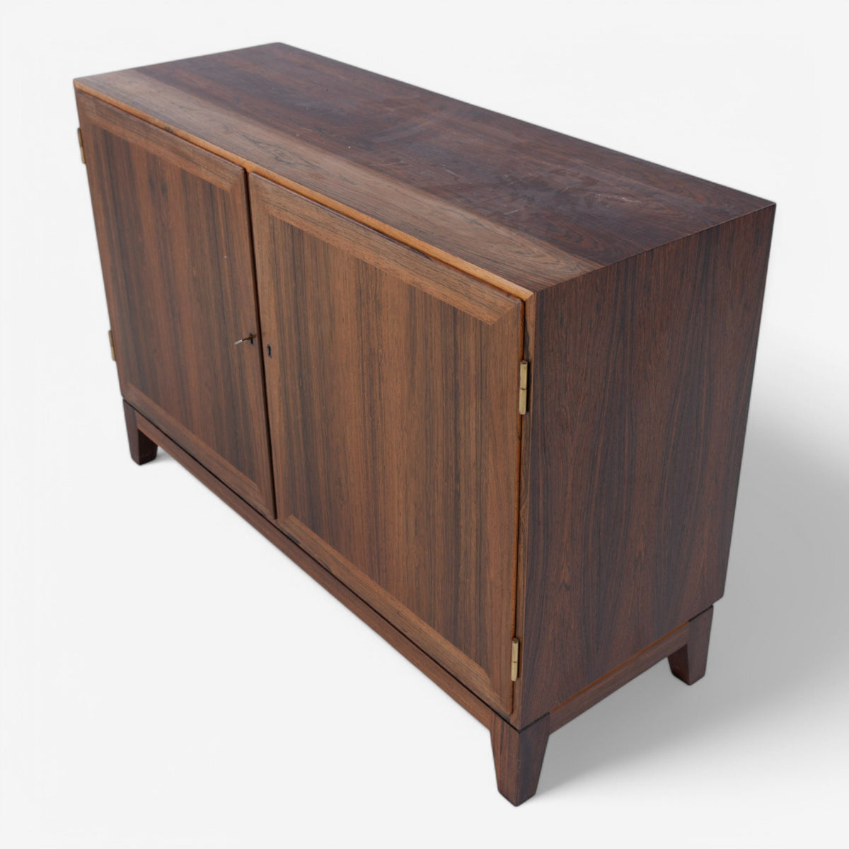 Cabinet in rosewood