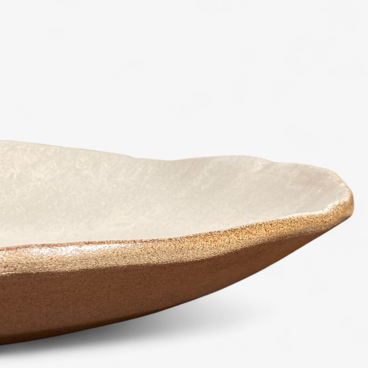 Large dish in stoneware