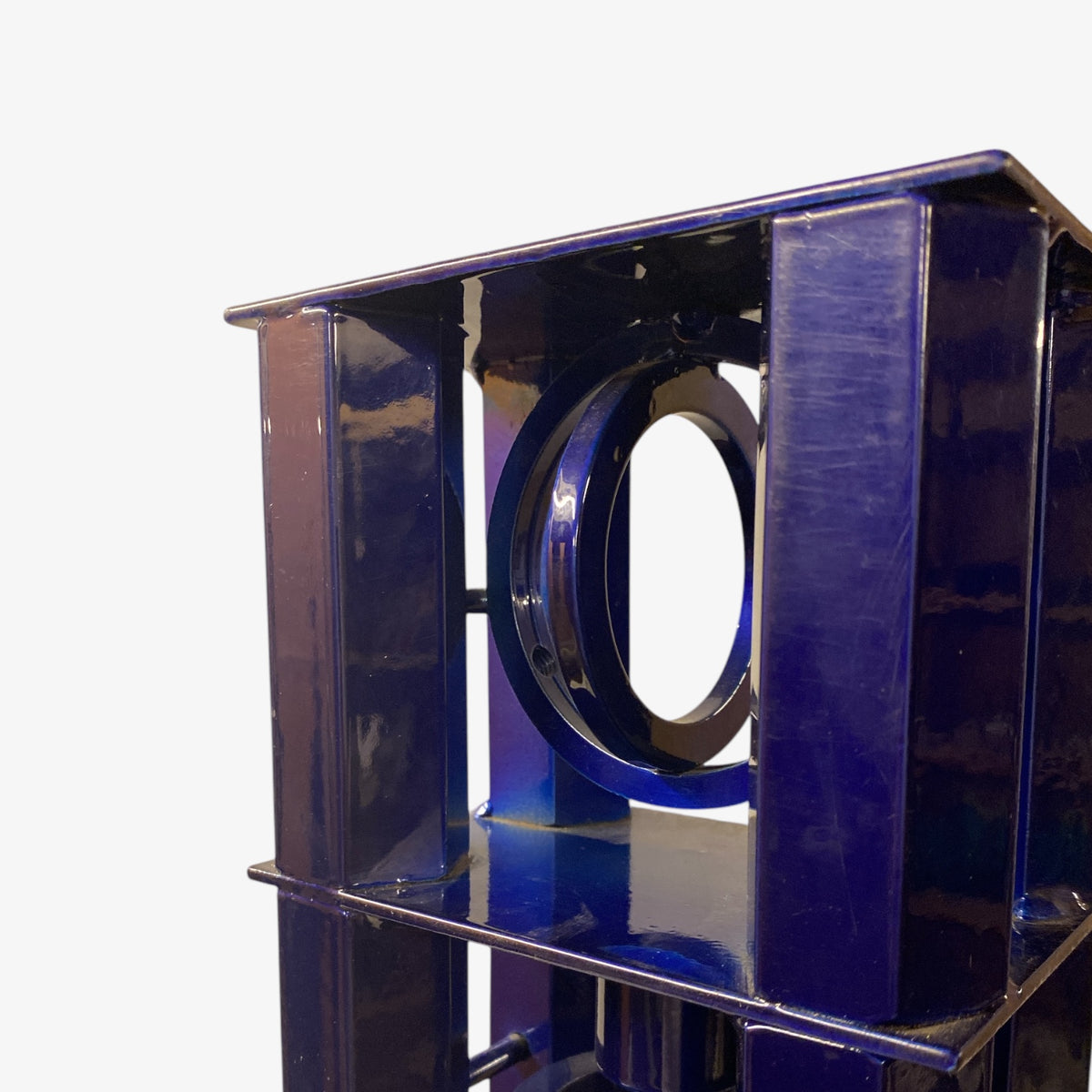 Sculpture in metal