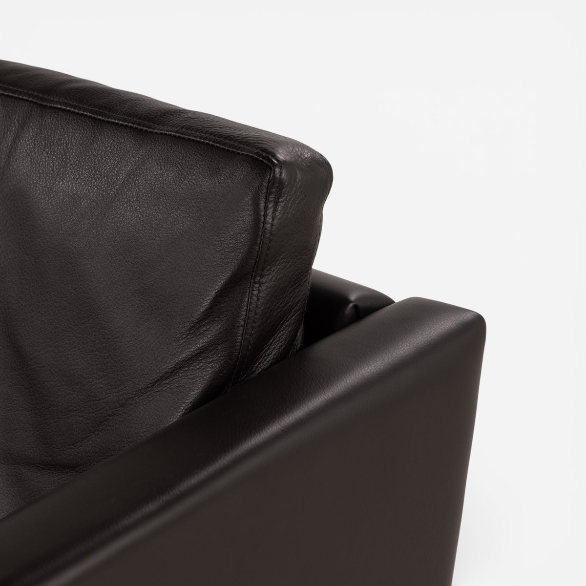 CH 102 - 2-seater sofa in dark brown leather