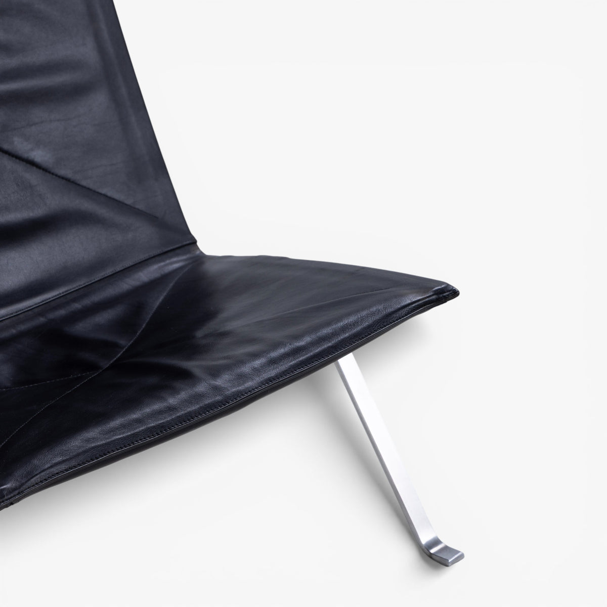 PK 22 - Easy chair in original leather