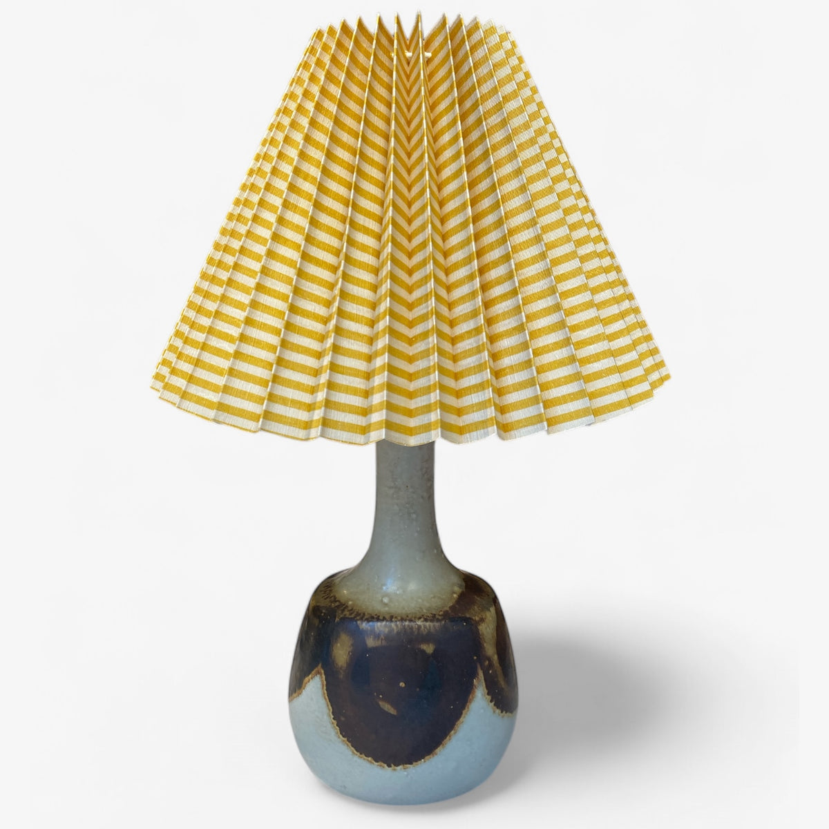 Table lamp in stoneware