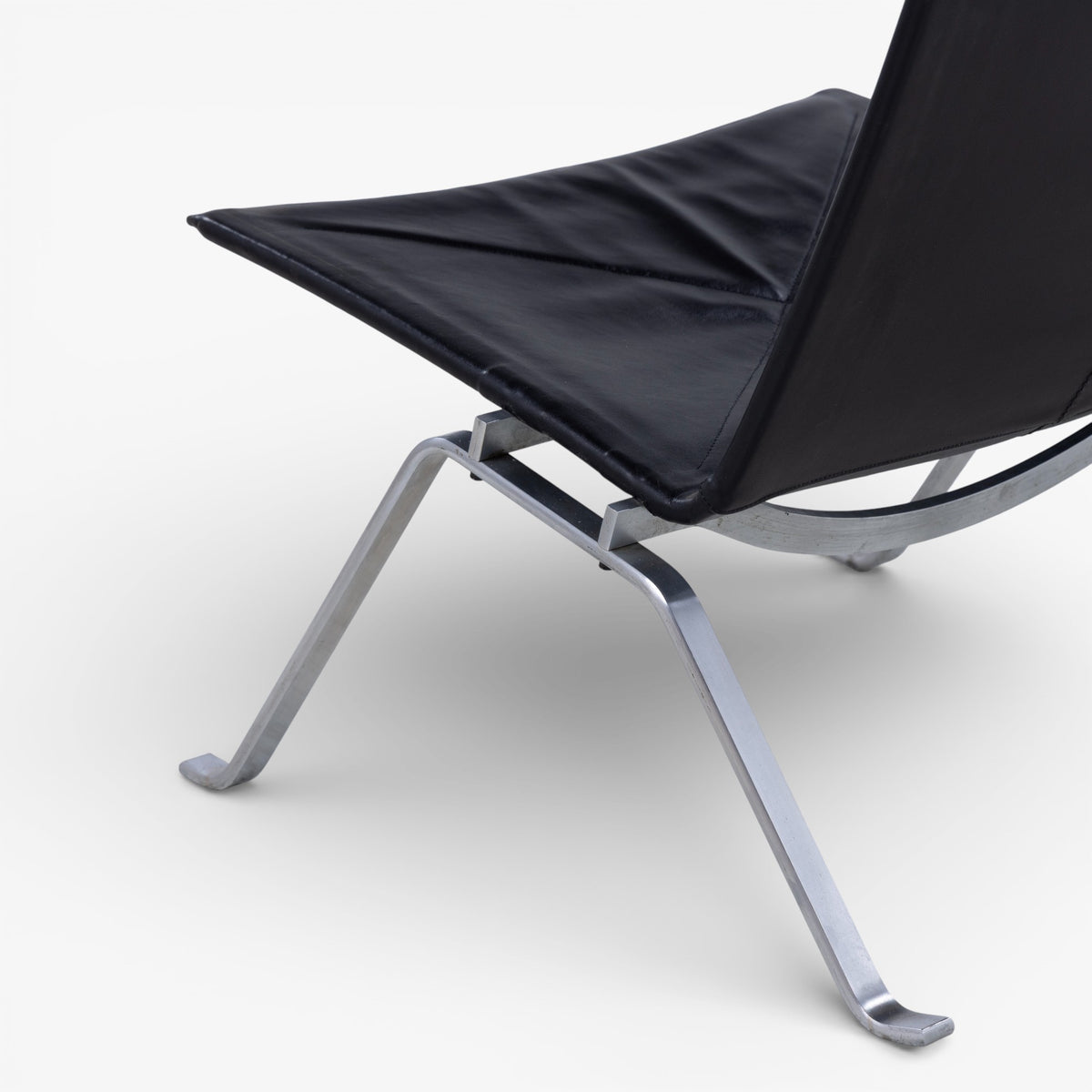 PK 22 - Easy chair in original leather