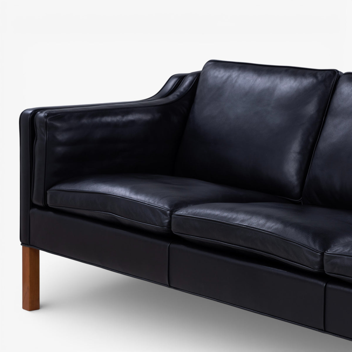 BM 2213 - 3-seater sofa in black leather
