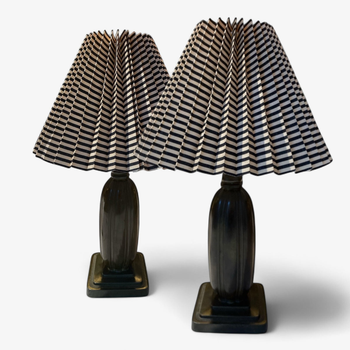 Par bordlamper i diskometal