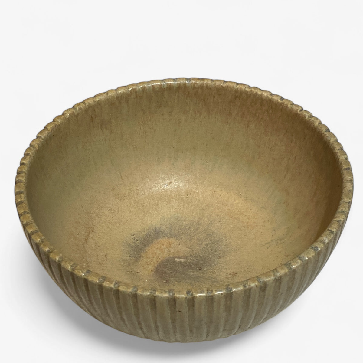 Bowl in fluted stoneware