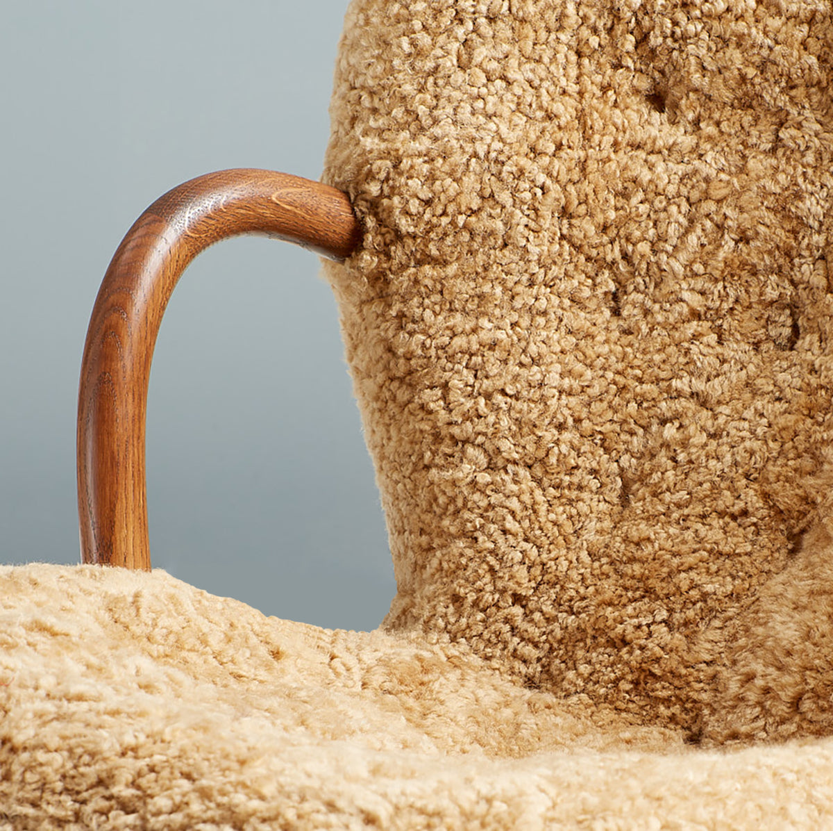 Clam Chair in smoked oak