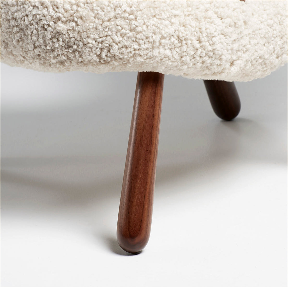 Clam Chair in walnut
