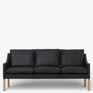 BM 2209 – Ompolstret 3 pers. sofa i dækfarvet læder (Black)