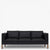 BM 2333 – Ompolstret 3 pers. sofa i dækfarvet læder (Black)