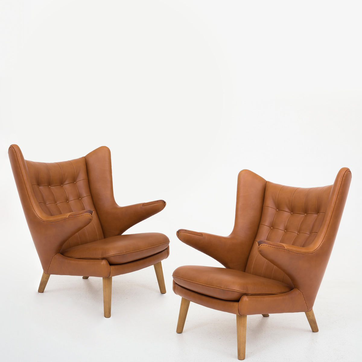 AP 19 - A pair of Papa Bear Chairs in Elegance Walnut