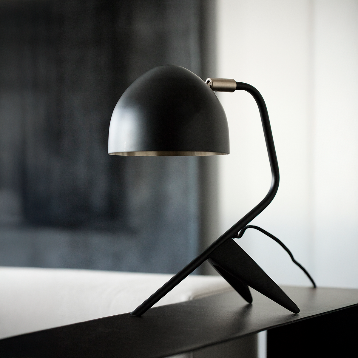 Studio 1 - Table lamp in metal (white)