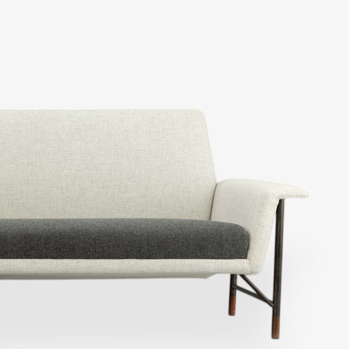 FJ 56 - 4 seater sofa in textile