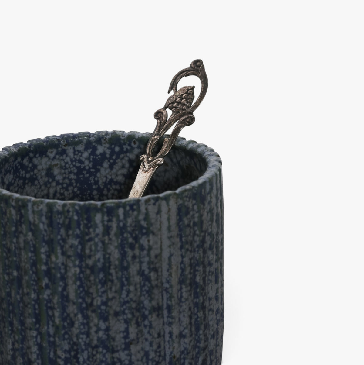 Lidded jar in stoneware