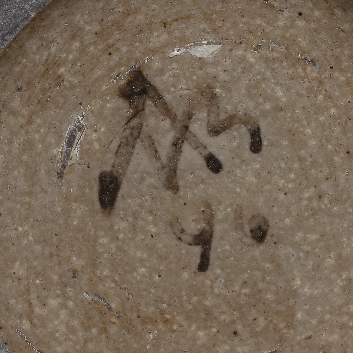 Dish in stoneware