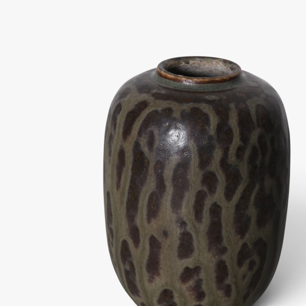 Vase in stoneware