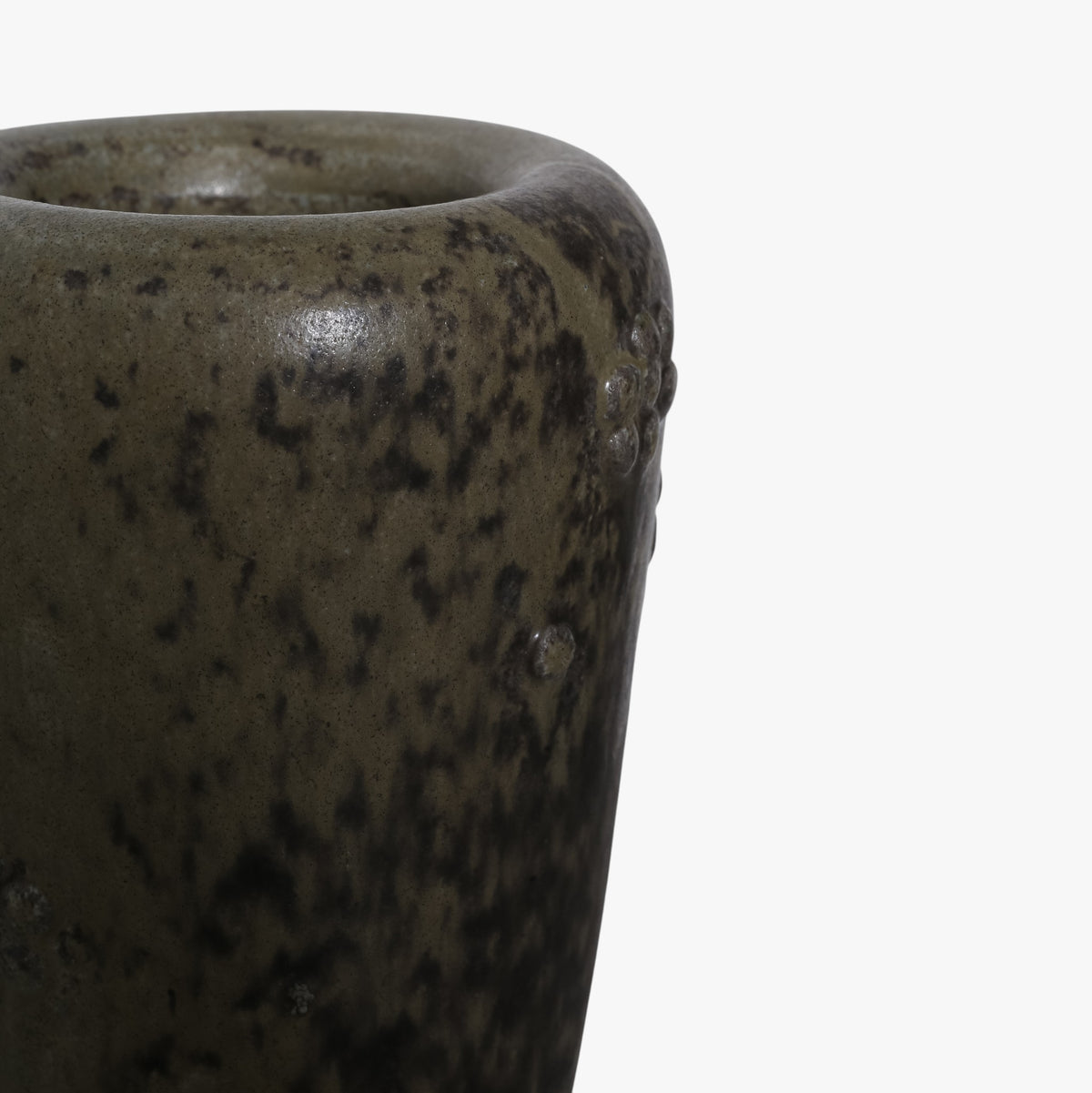 Vase i stentøj