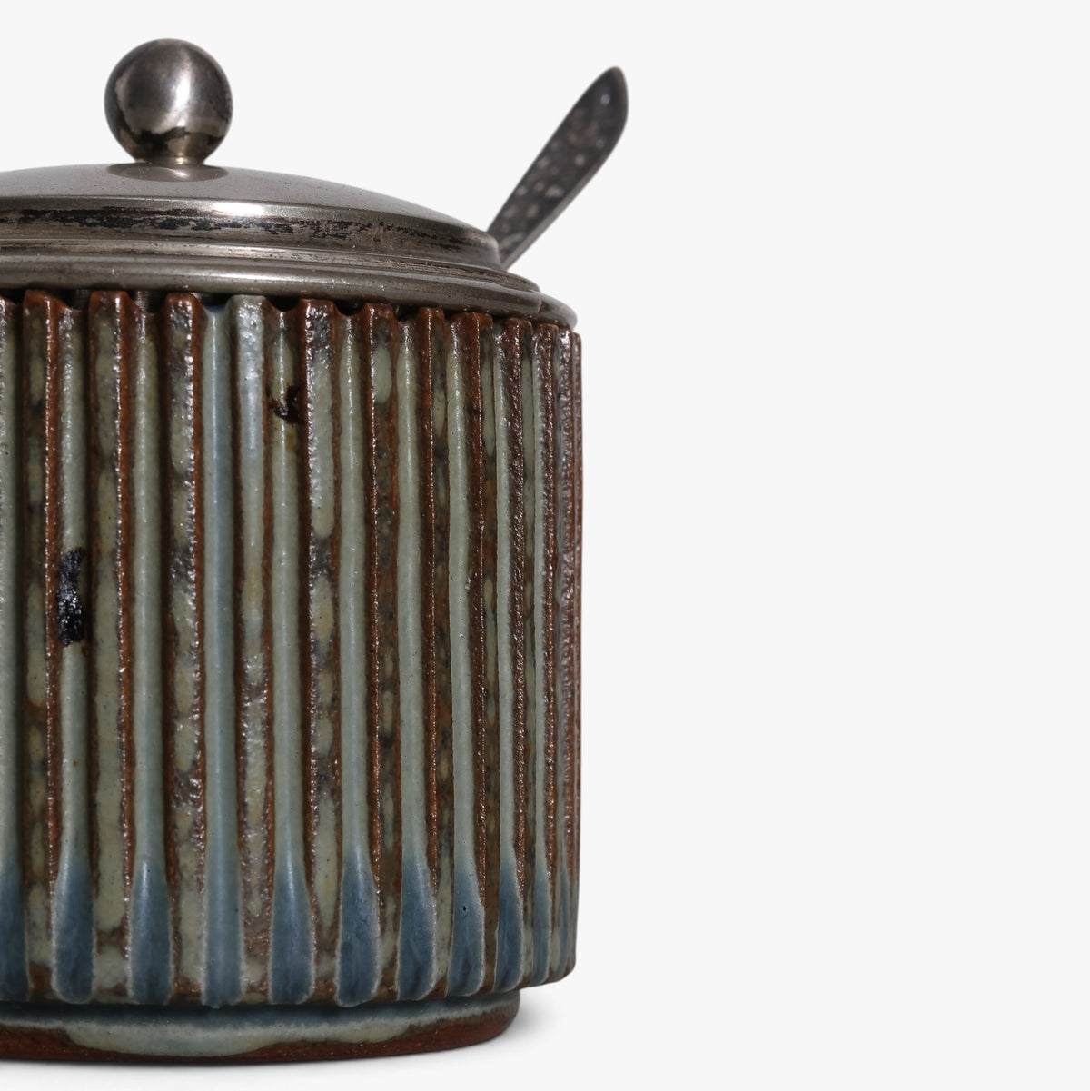 Lidded jar in stoneware