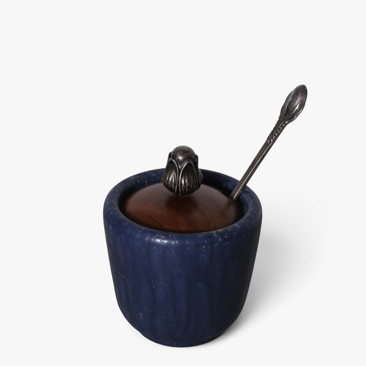 Lidded jar in stoneware