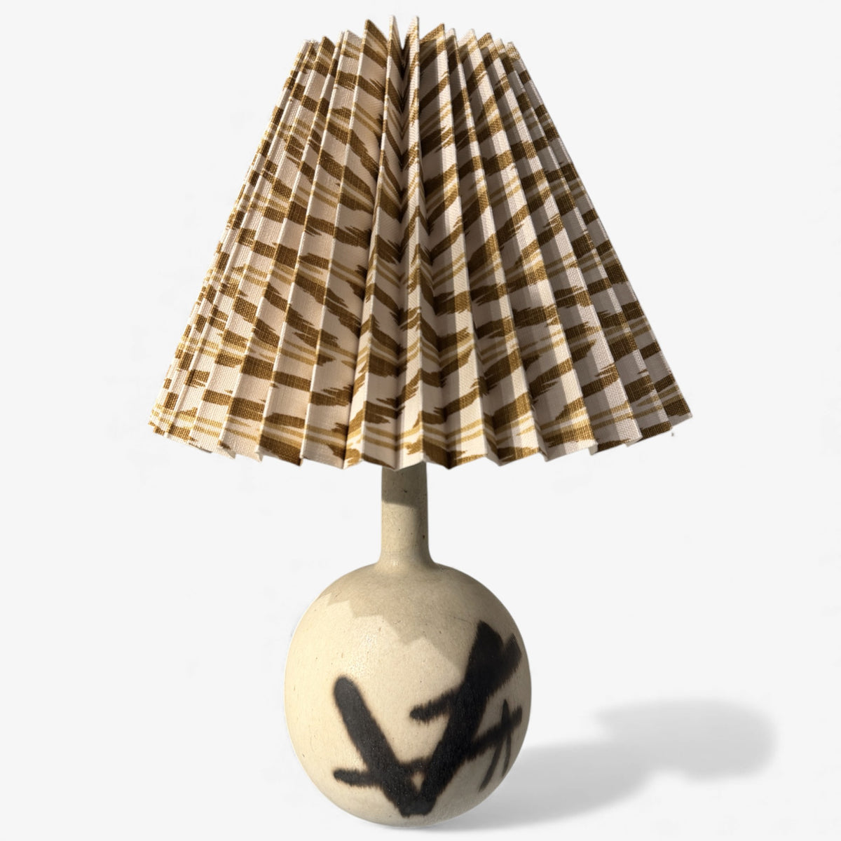 Table lamp in stoneware