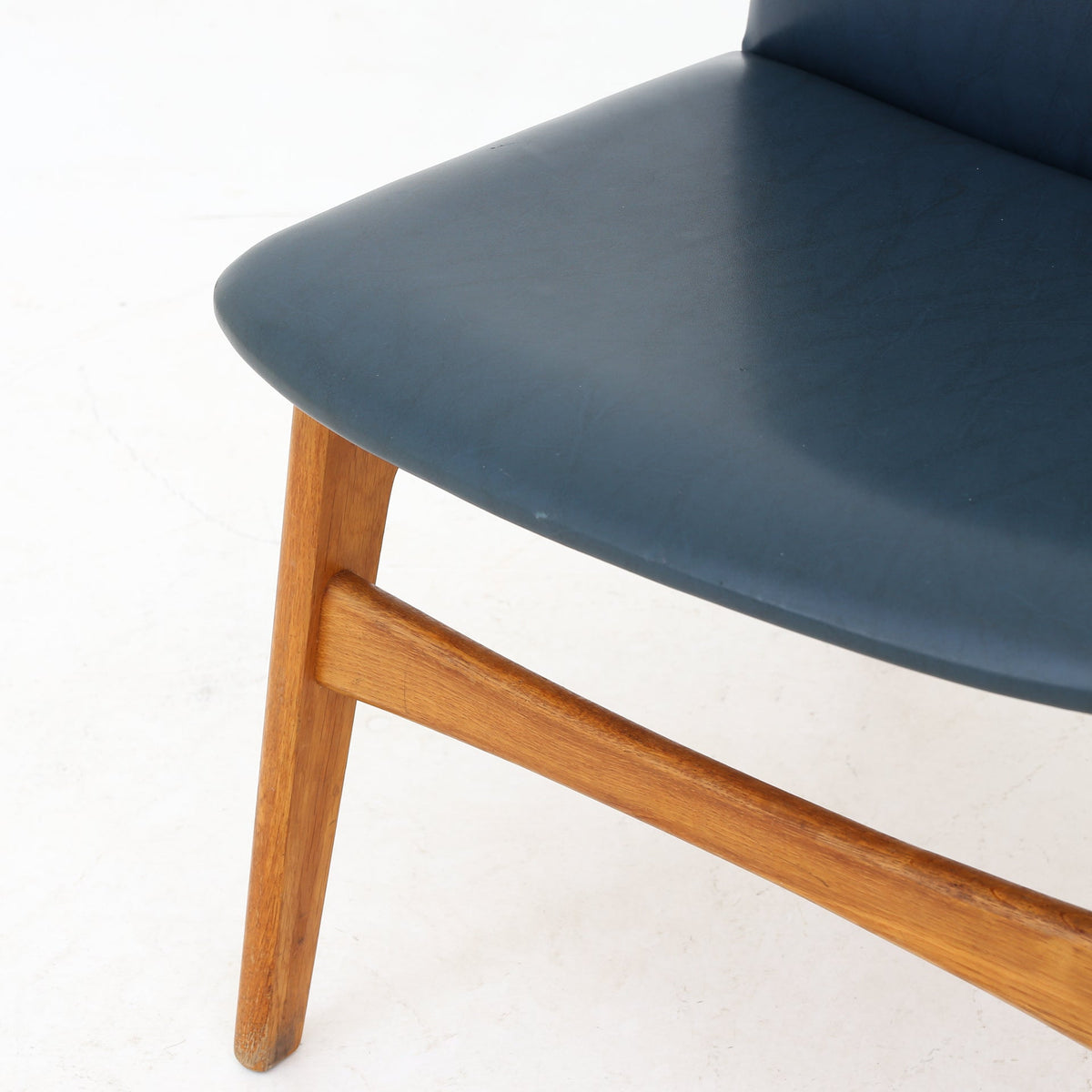 BM 230 - Easy chair in oak