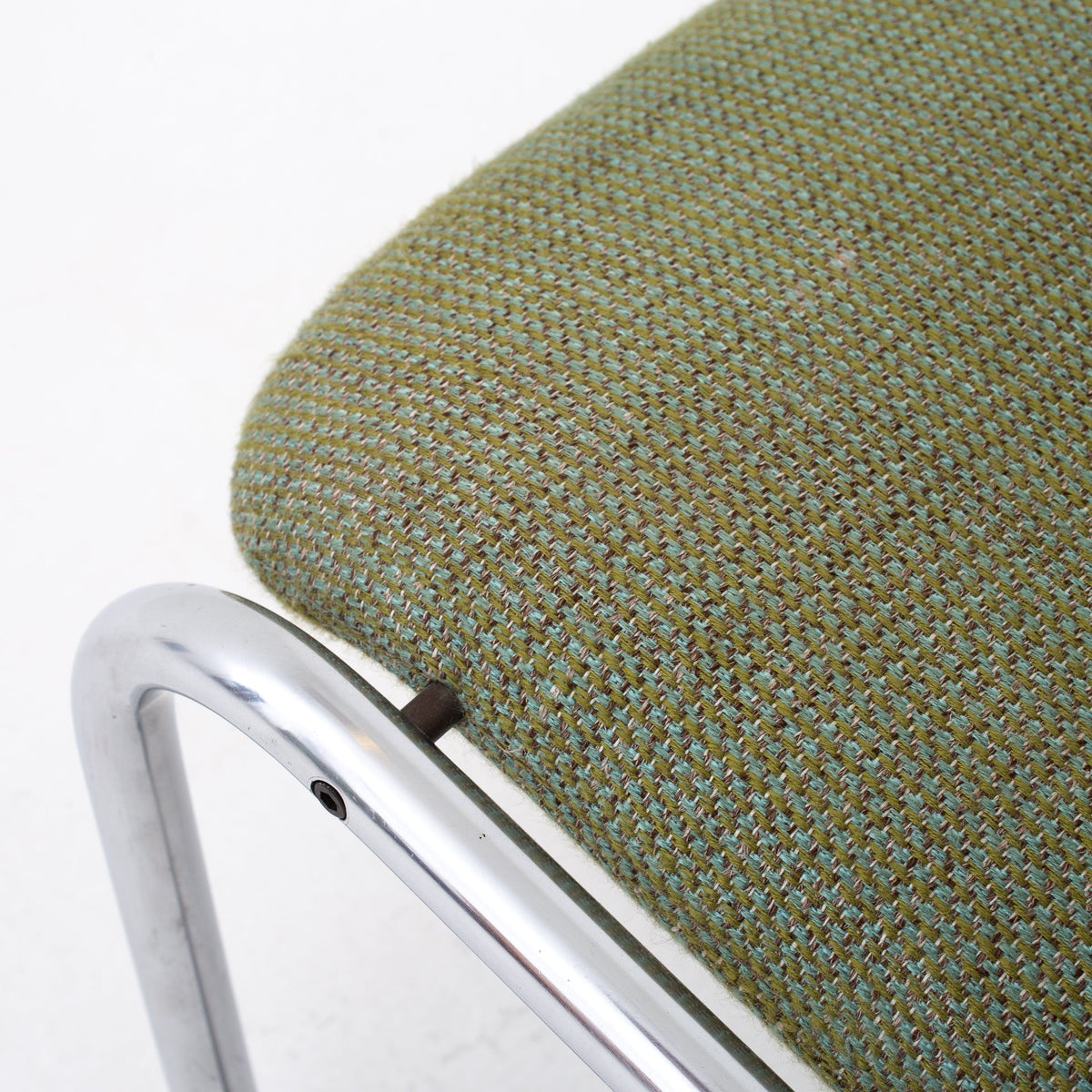Easy chair in wool