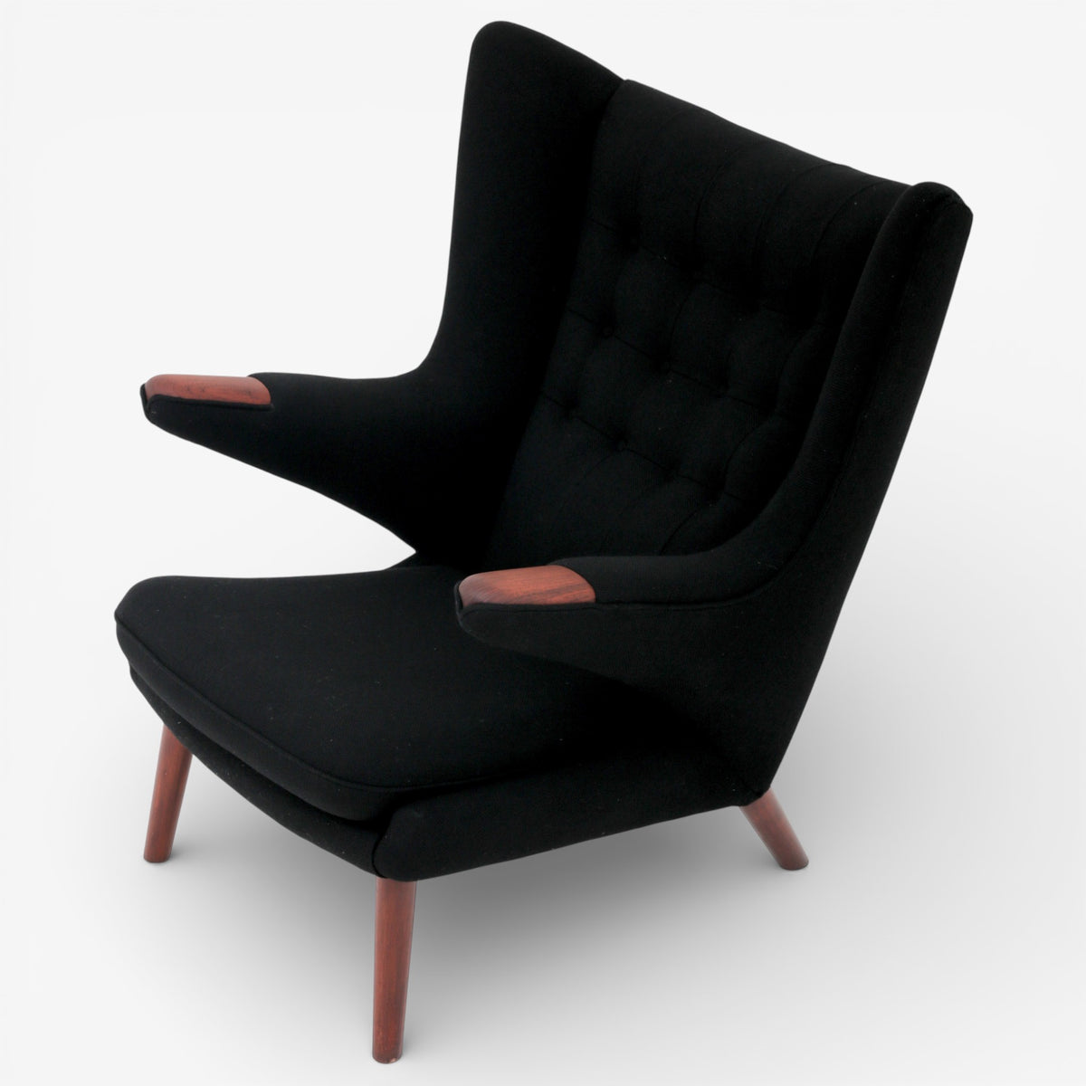 AP 19 - Papa Bear Chair in black wool