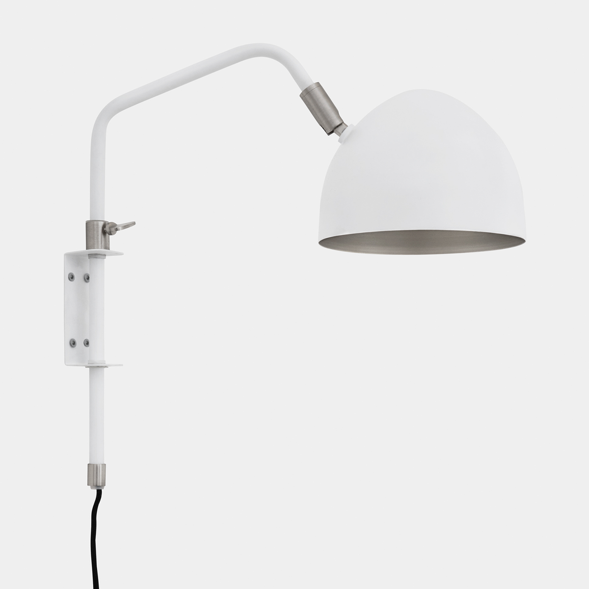 Studio - Wall light in metal (white)