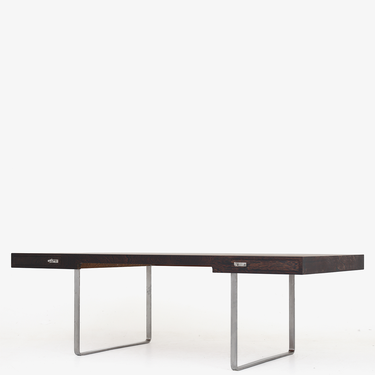 JH 810 - Fritstående skrivebord