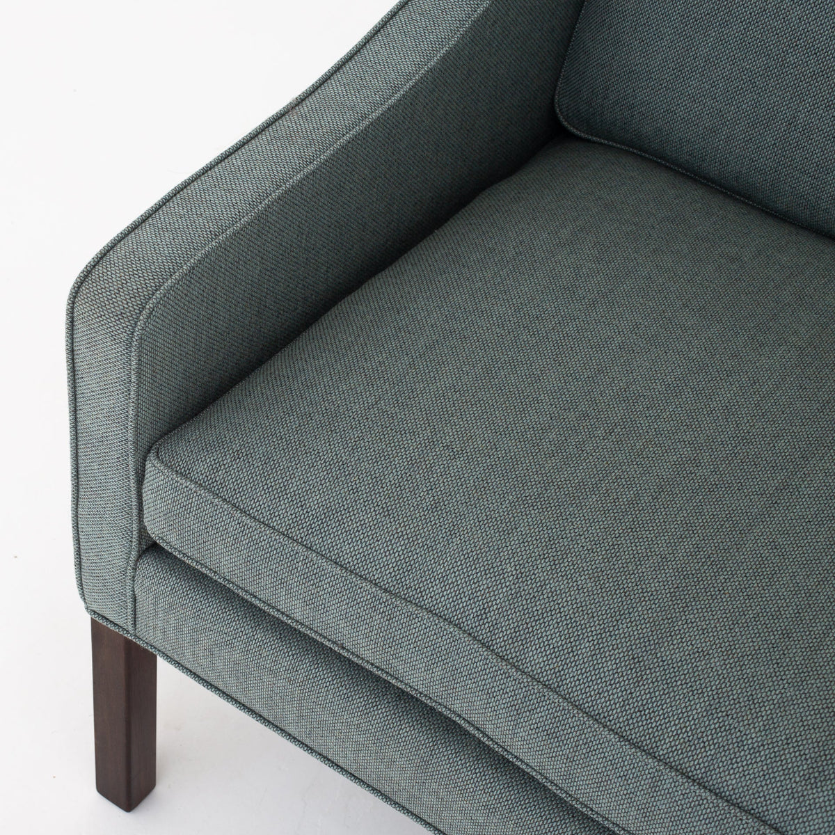 BM 2207 - Easy chair in new fabric