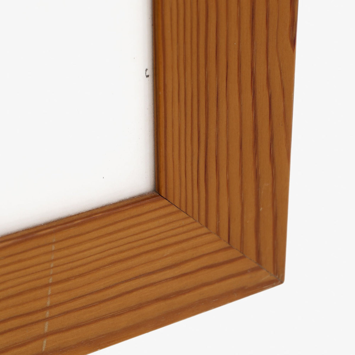 Frame in pine