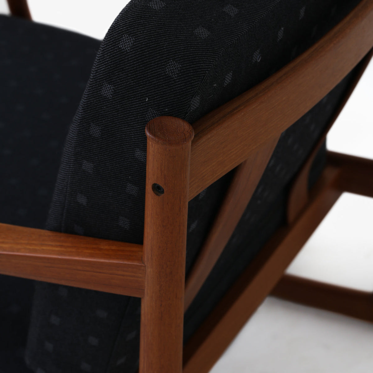 FD 130 - Easy chair in teak