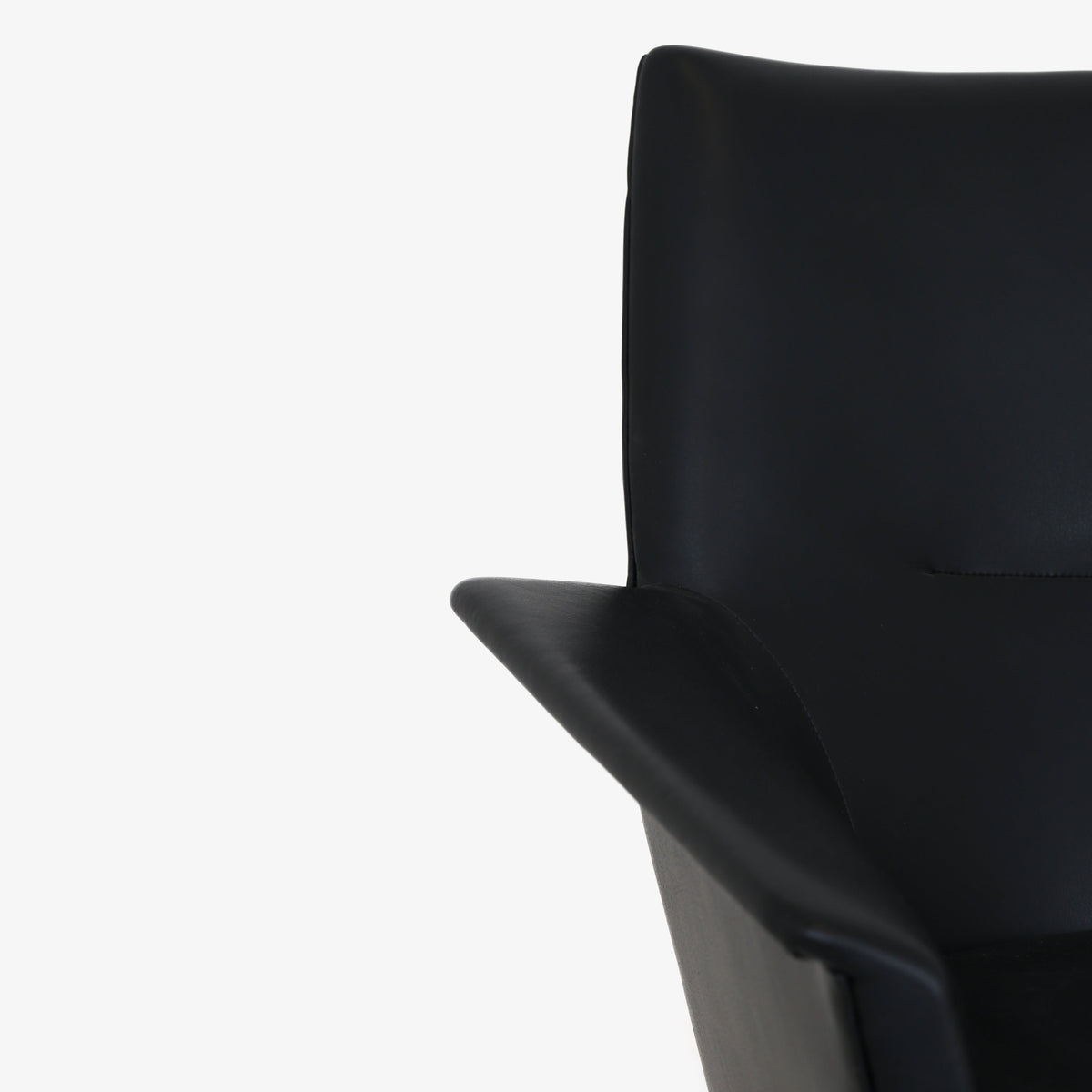 Wing' sofa in black leather