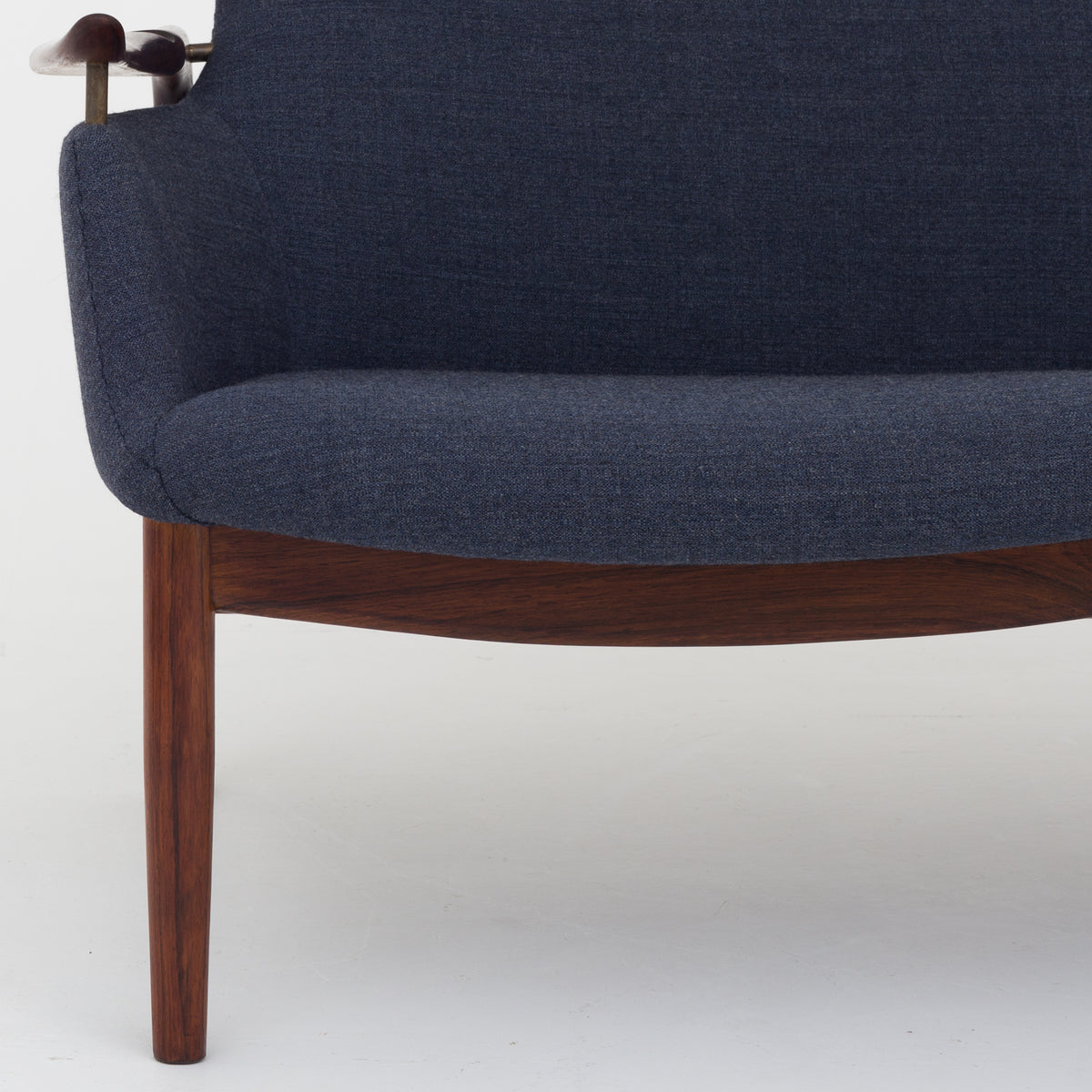 NV 53 - 2-seater sofa in rosewood