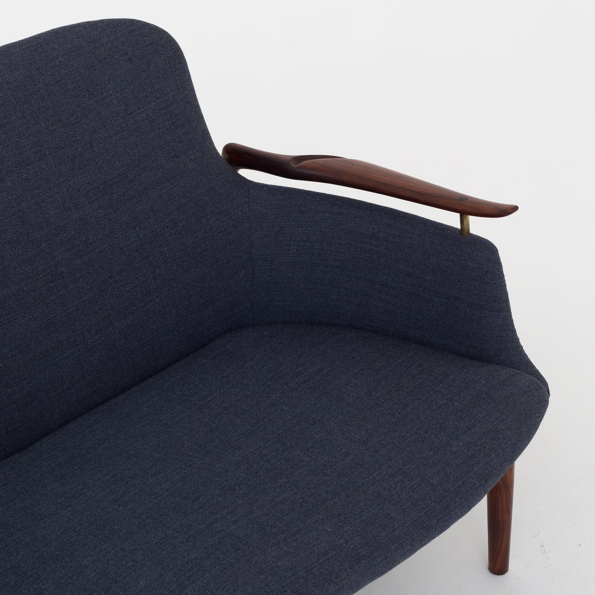 NV 53 - 2-seater sofa in rosewood