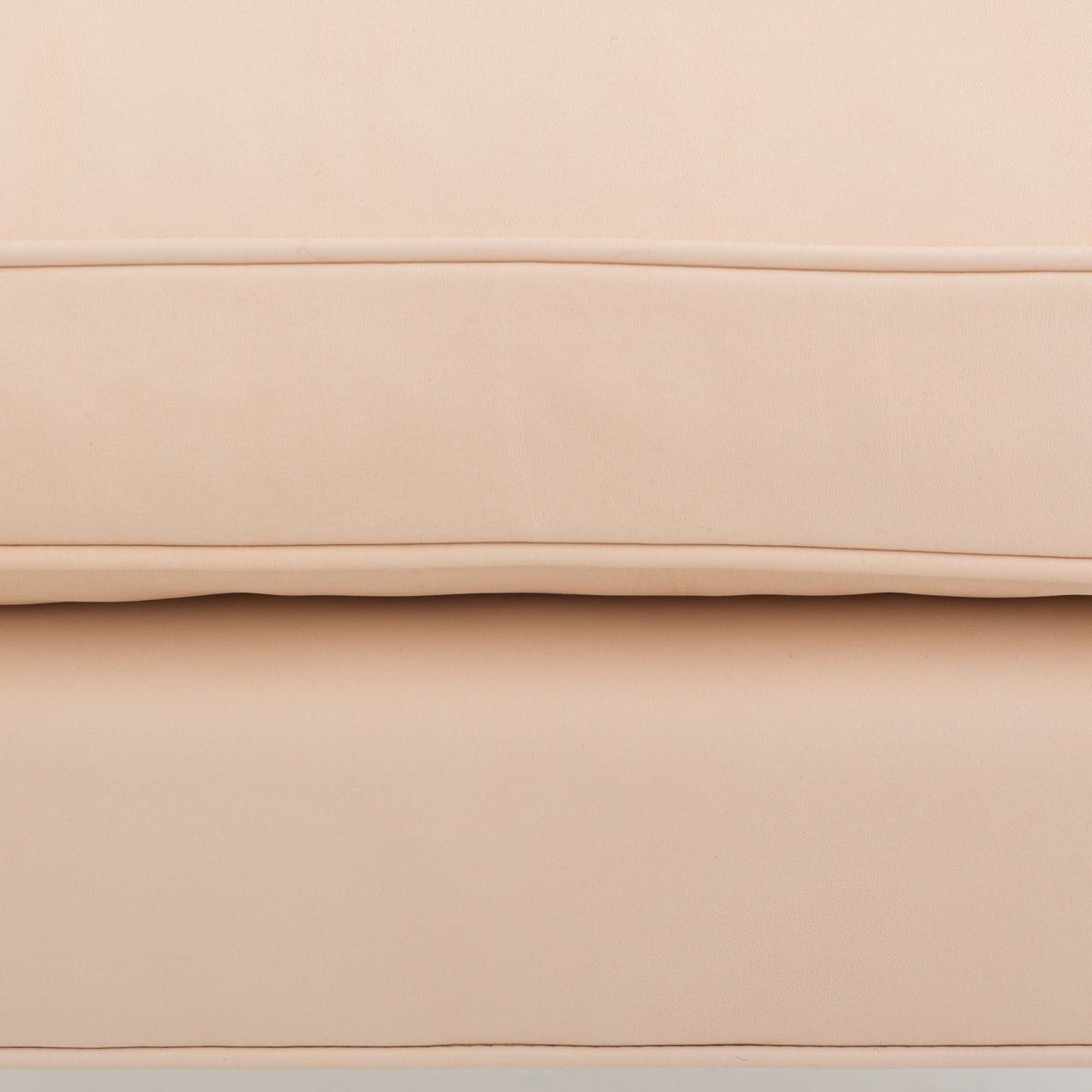 BM 2202 - foot stool in nature leather