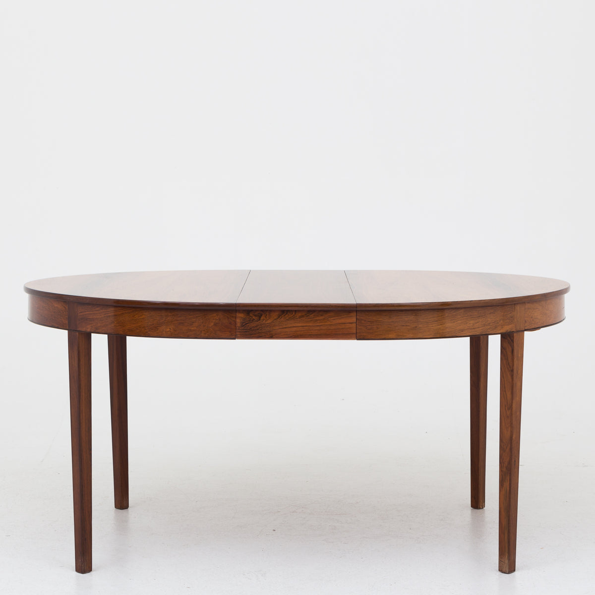 Dining table in rosewood