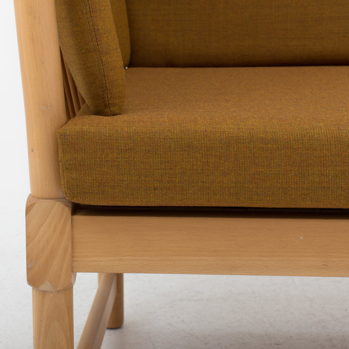 BM 1789 - Spoke-back sofa in Canvas textile
