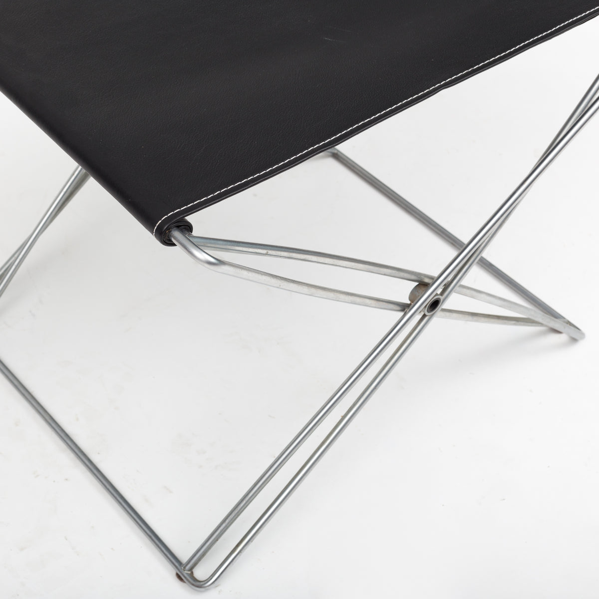 Folding stool in steel