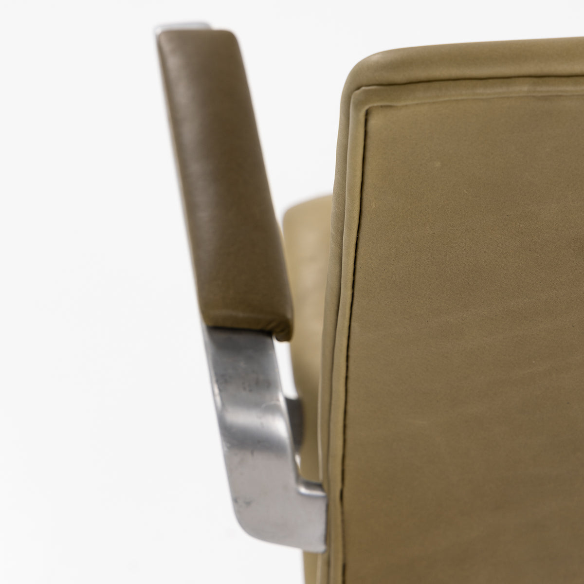 AJ 3291 - 'Oxford' office chair in green leather