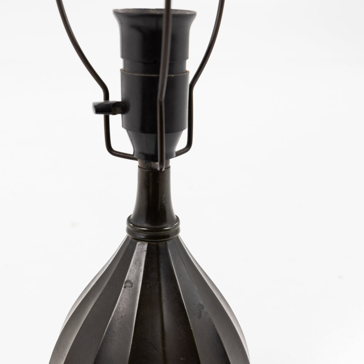 Table lamp in metal