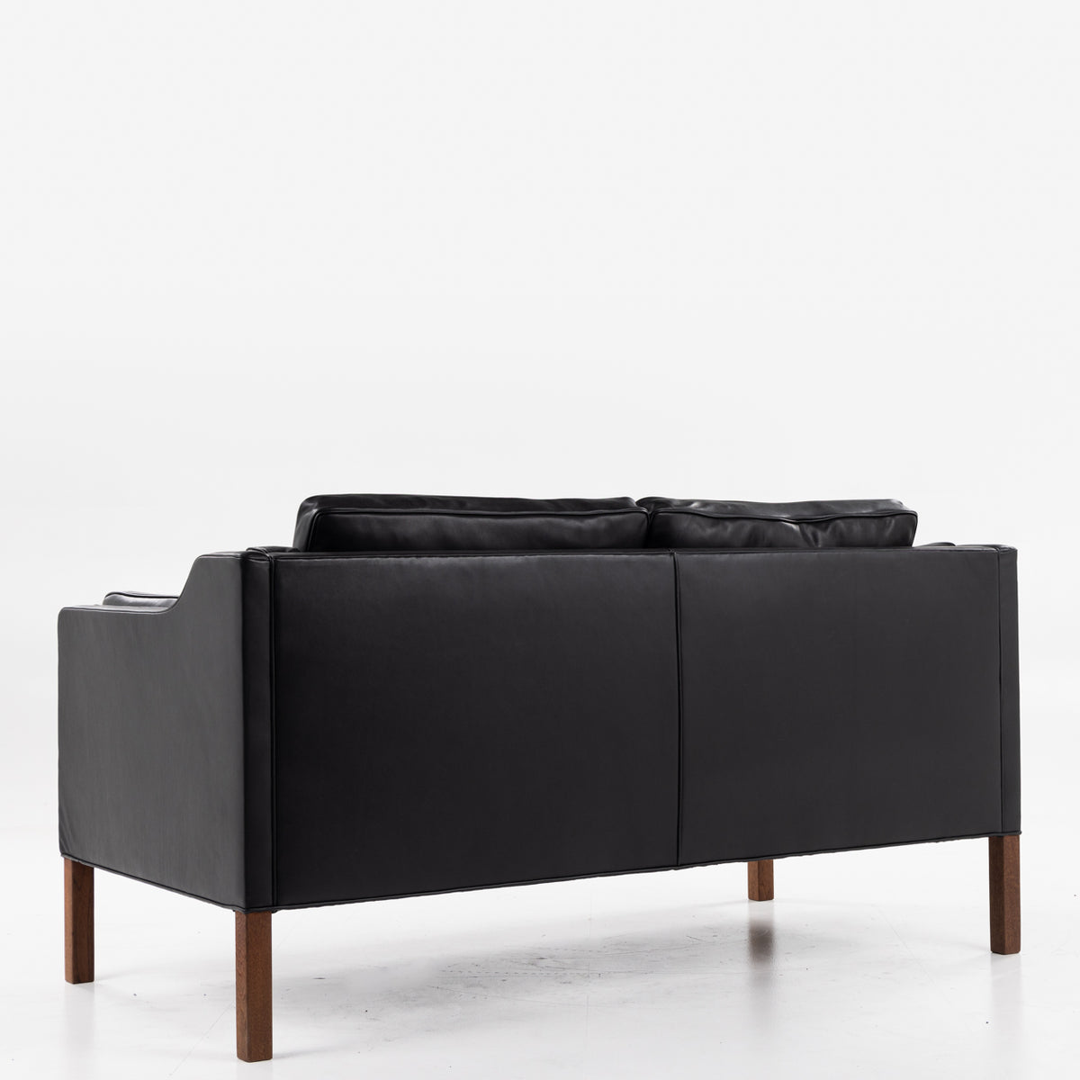 BM 2212 - 2-seater sofa in Elegance leather