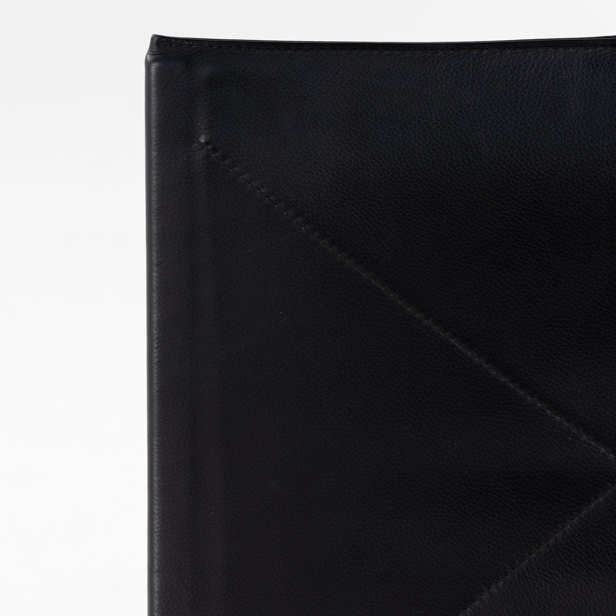PK 22 - Easy chair in black leather