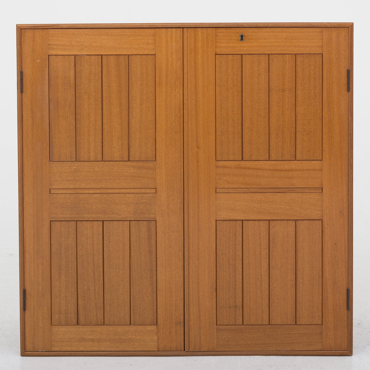 Cabinet in mahogany