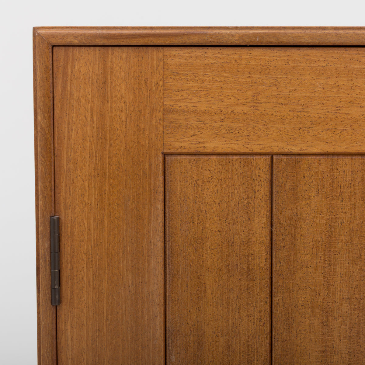 Cabinet in mahogany