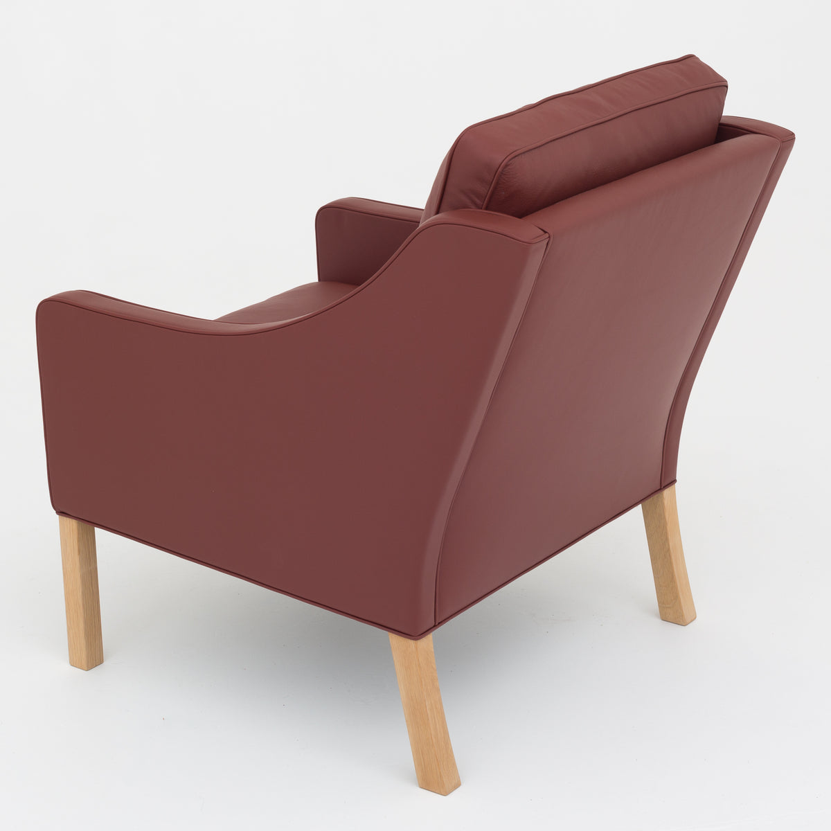 BM 2207 - Easy chair in Spectrum Rust
