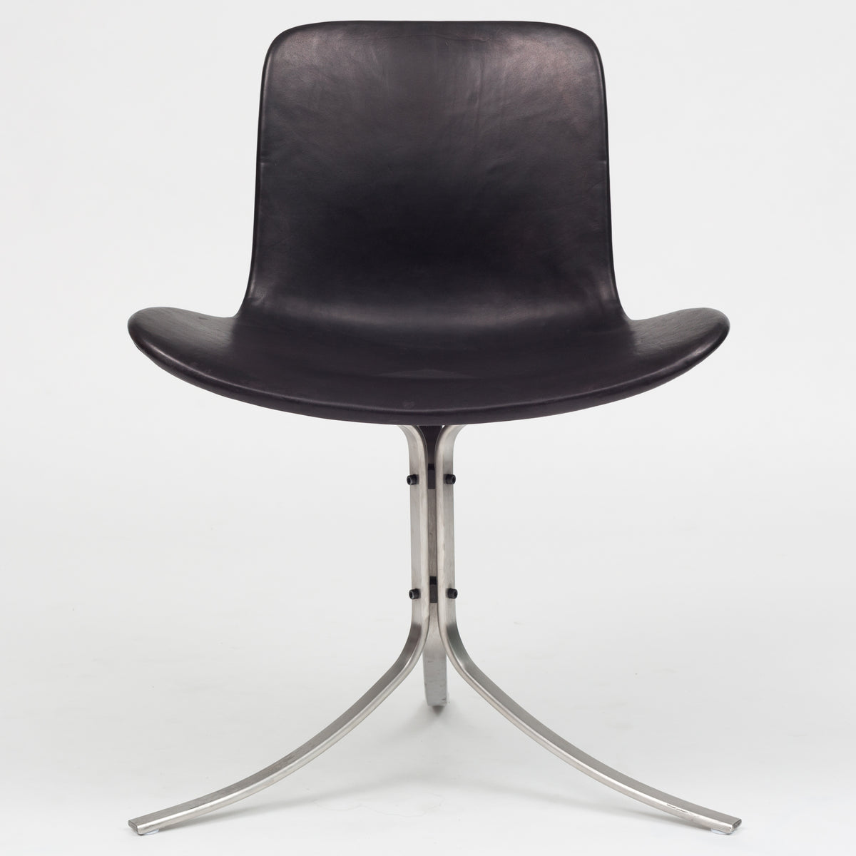 PK 9 - Tulip Chair in black leather