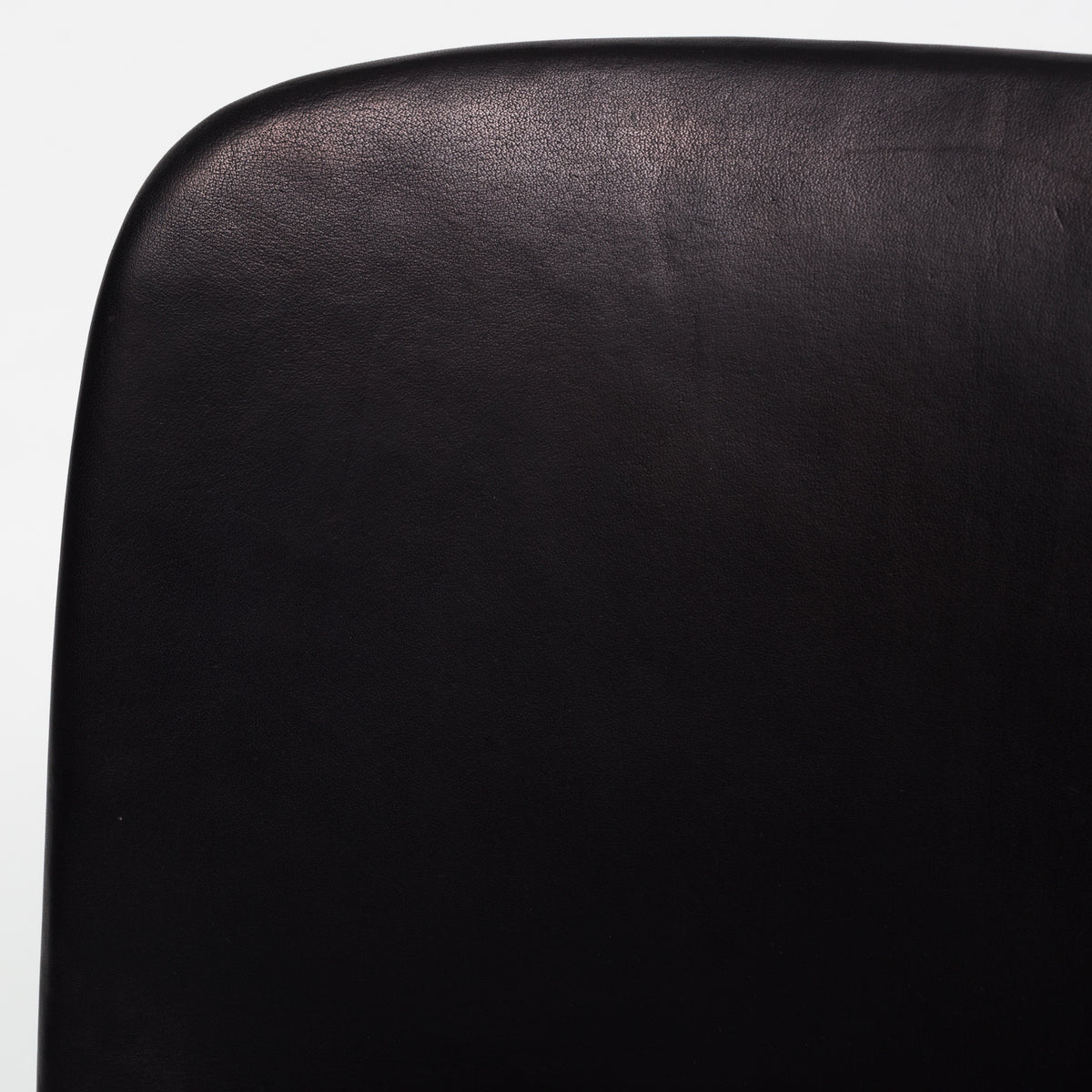 PK 9 - Tulip Chair in black leather