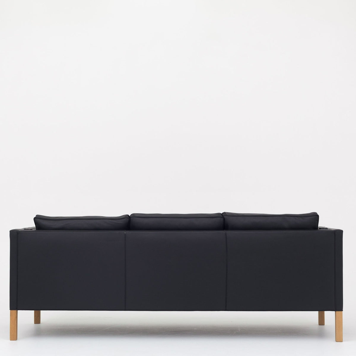 BM 2333 - Nybetrukket 3 pers. sofa